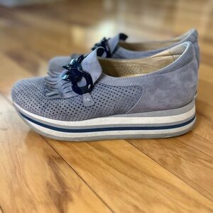 Softwaves Cadie Women's Blue Perforated Suede Slip-on Platform Loafers Sneakers